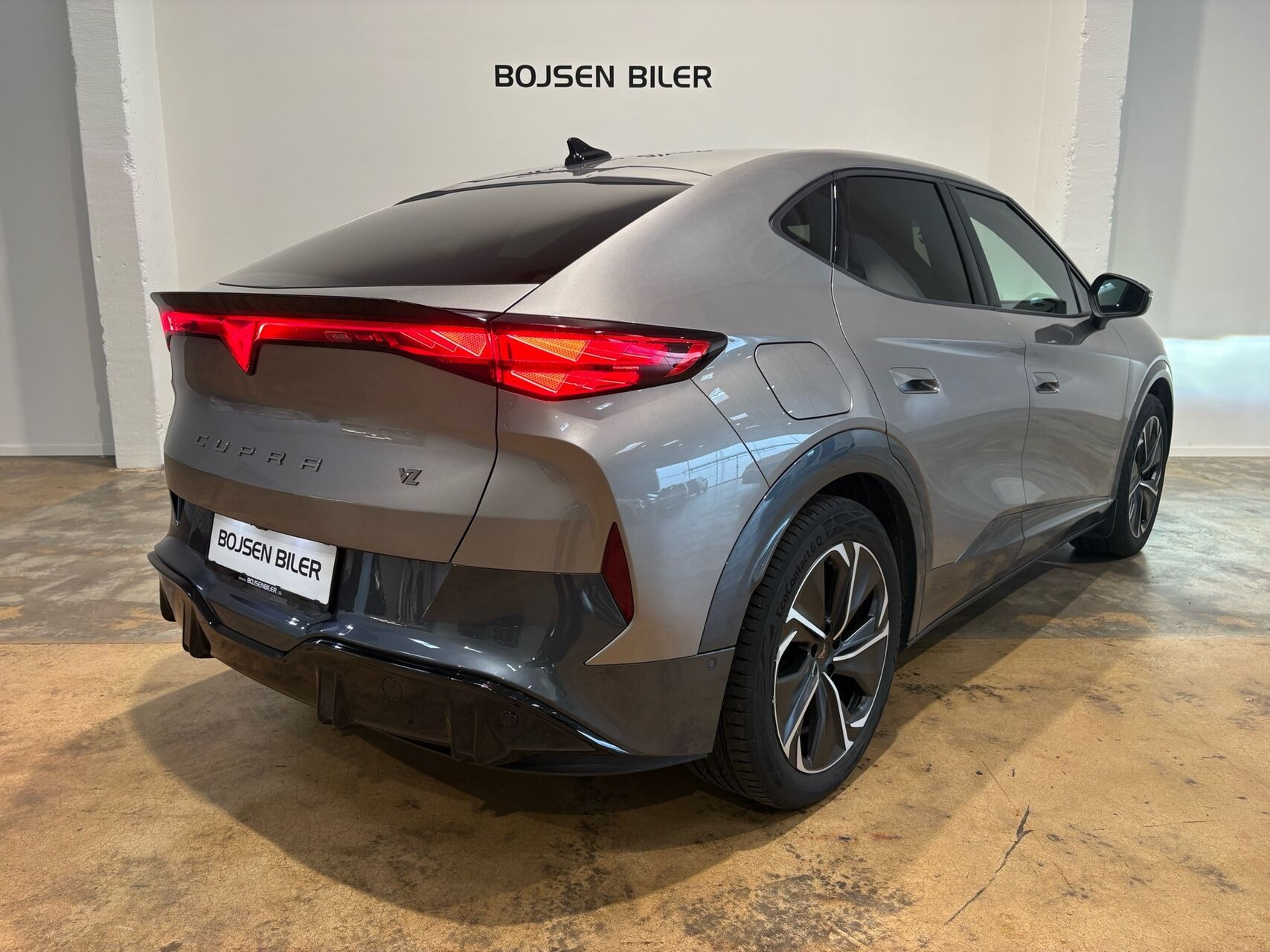 Brun Cupra Tavascan fra 2025