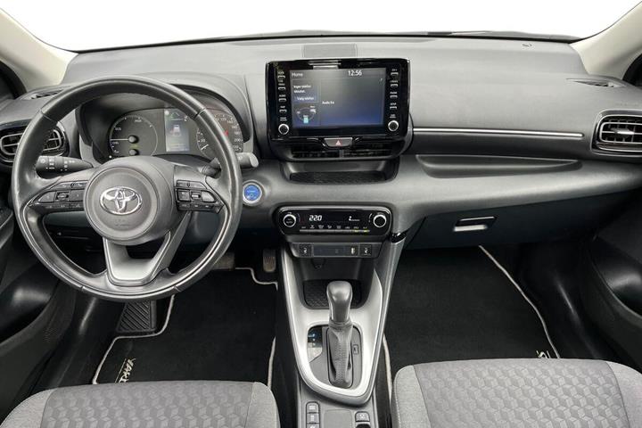 Bronze Toyota Yaris fra 2023