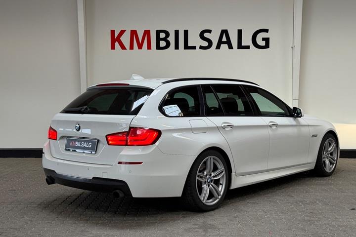 Hvid BMW 535i fra 2013