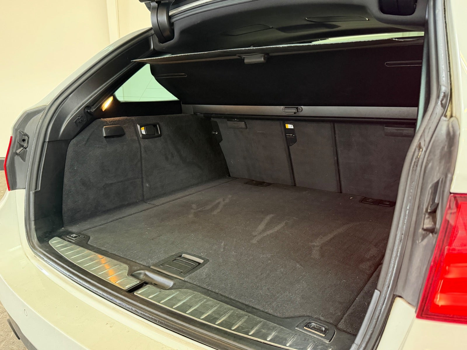 Hvid BMW 535i fra 2013