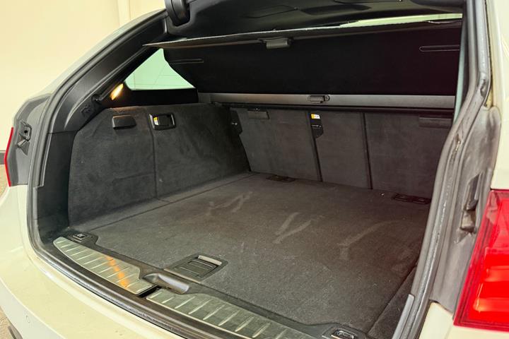 Hvid BMW 535i fra 2013