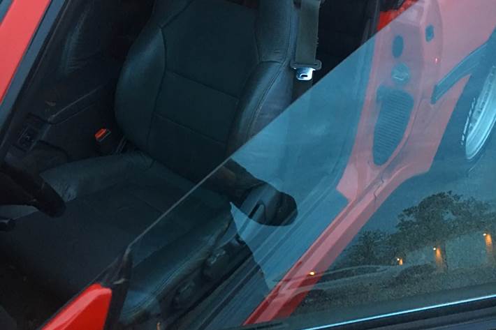 Rød Toyota Supra fra 1990