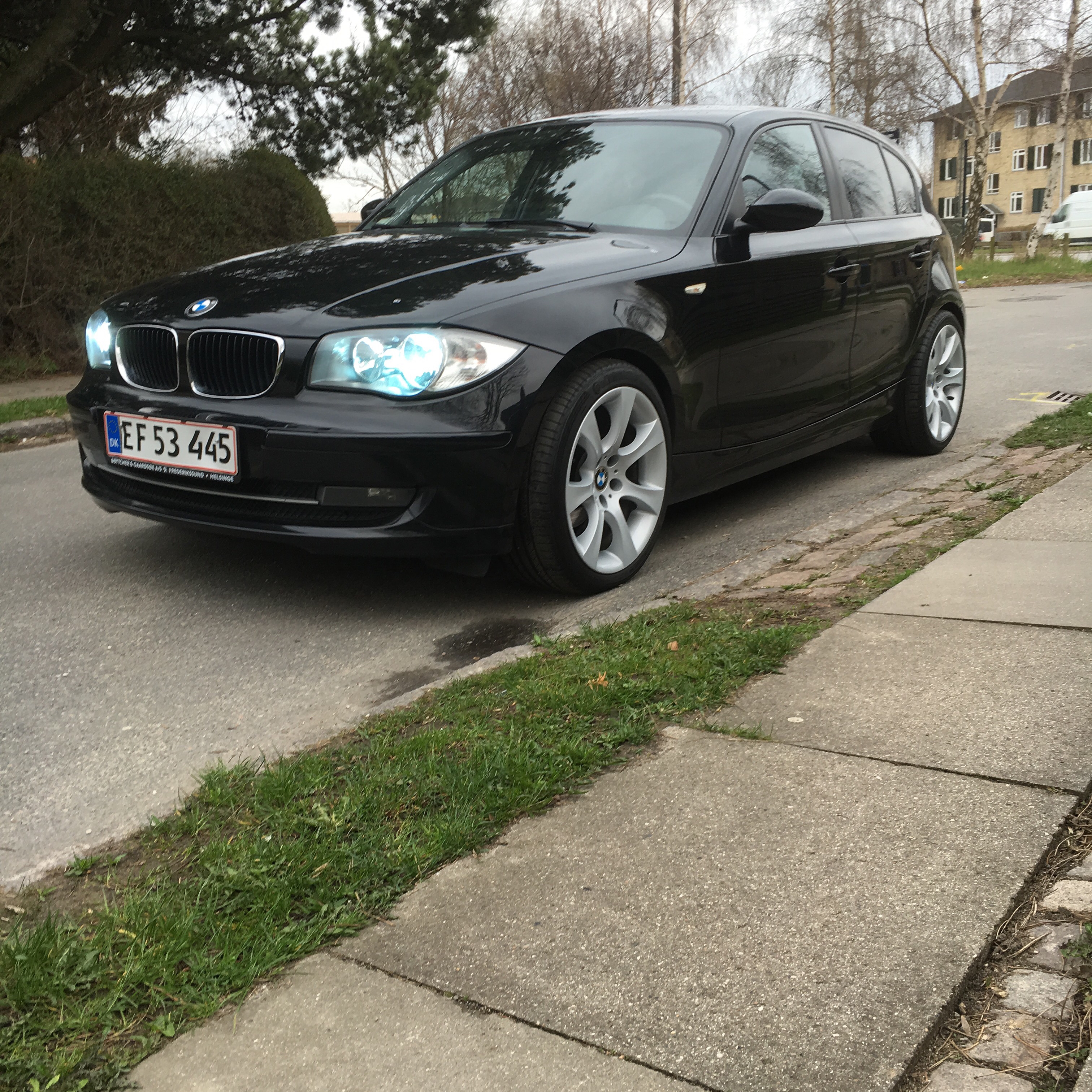 Sort BMW 118d fra 2008