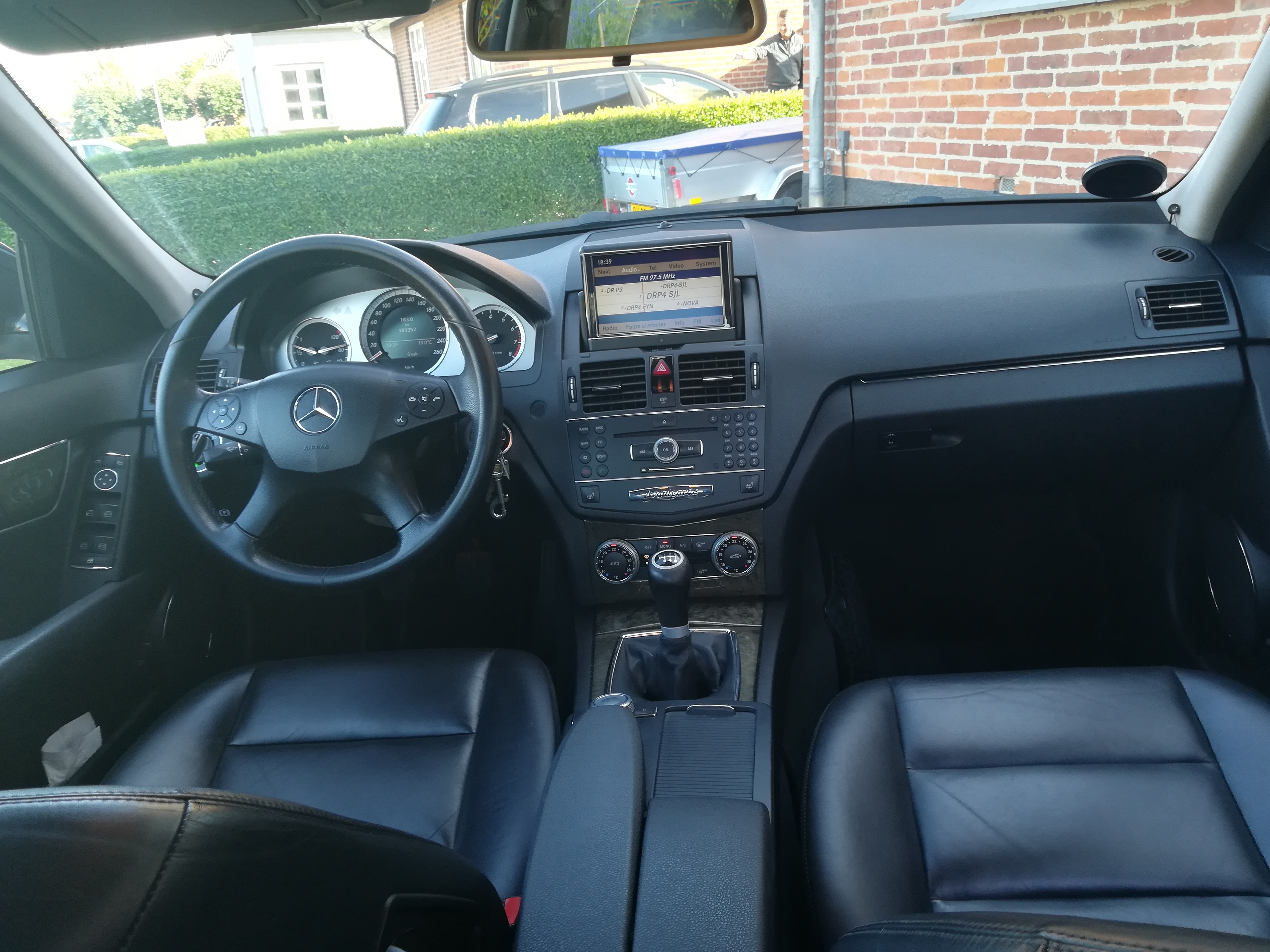 Sort Mercedes C200 fra 2007