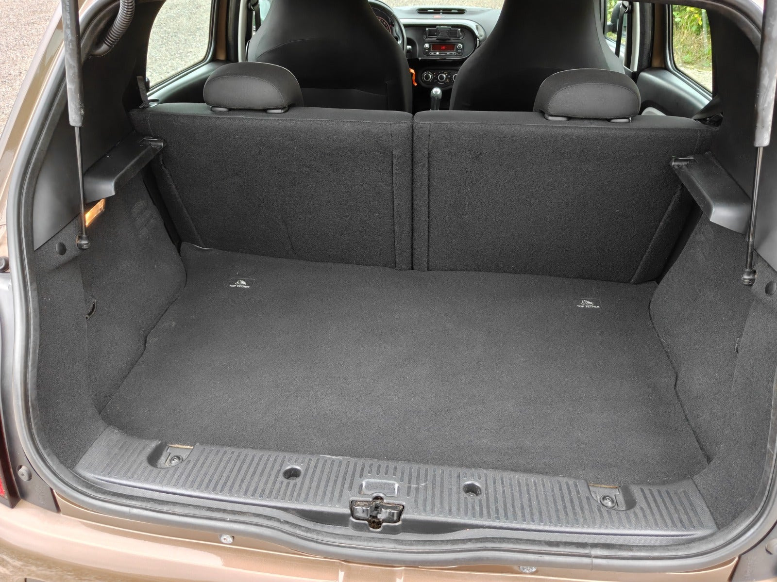 Gul Renault Twingo fra 2016