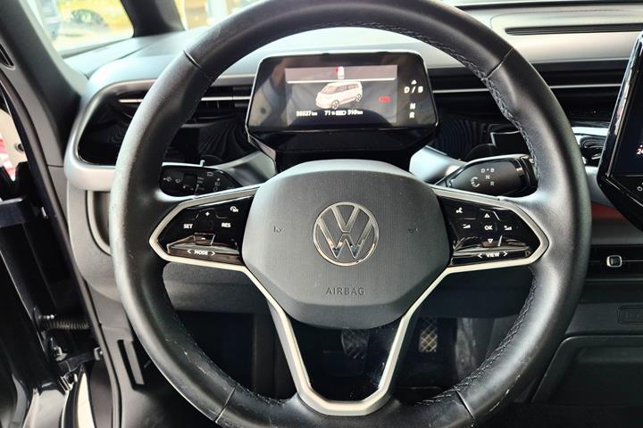 Blå VW ID.Buzz fra 2023