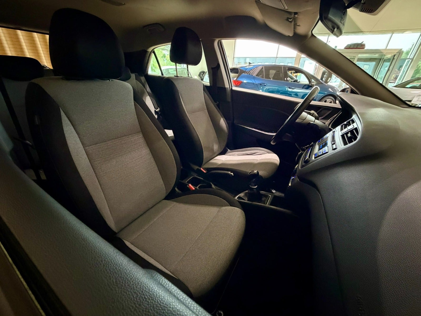 Sort Hyundai i20 fra 2016