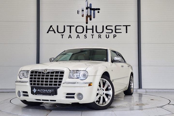 Hvid Chrysler 300C fra 2005