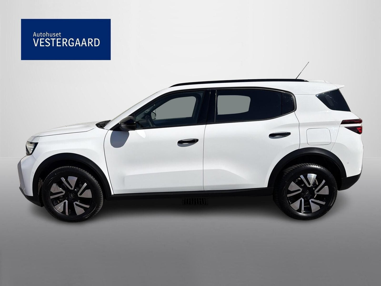Hvid Opel Frontera fra 2025