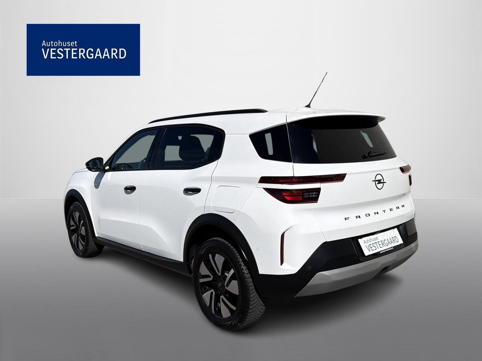 Hvid Opel Frontera fra 2025
