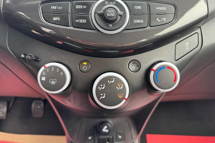 Blå Chevrolet Spark fra 2013