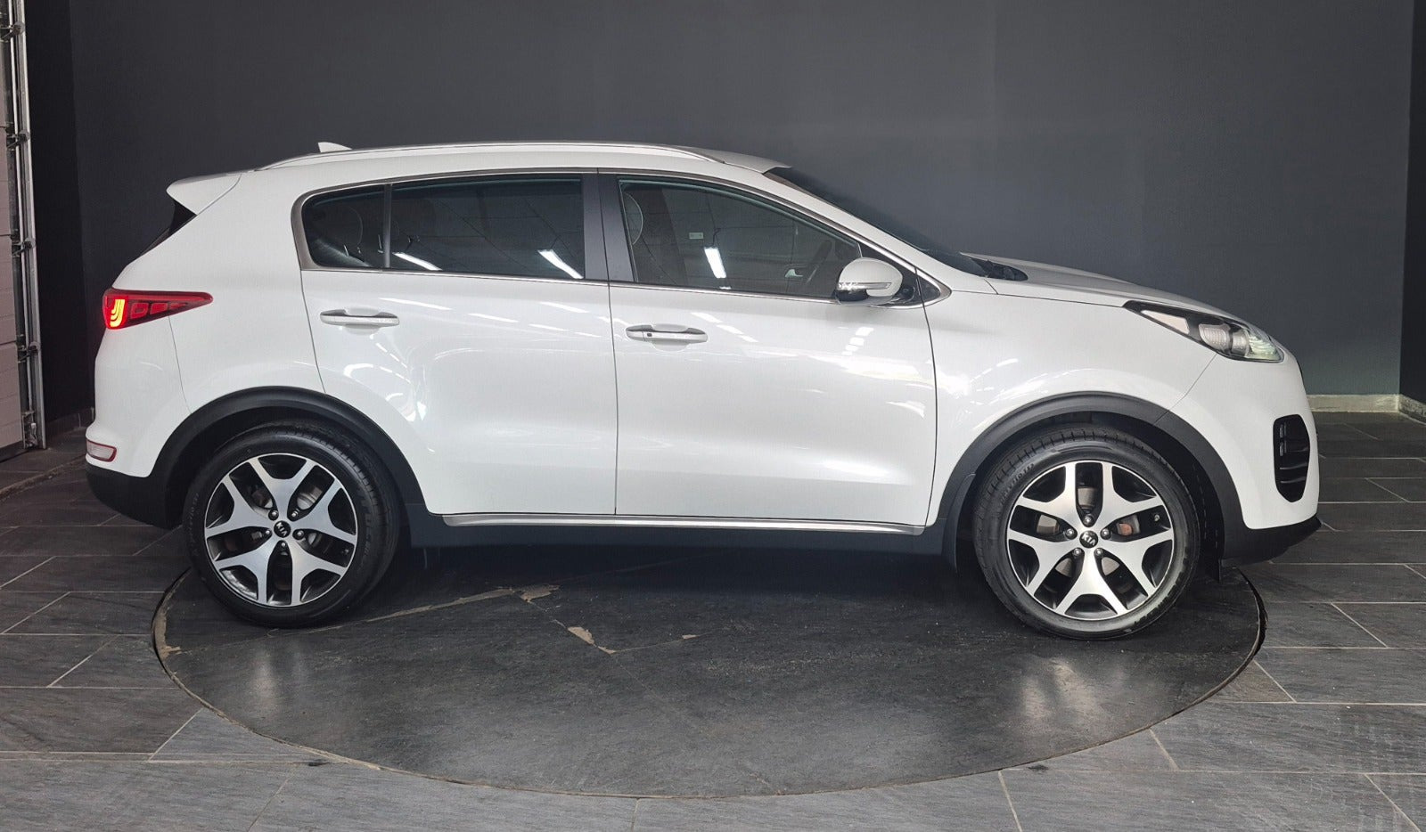 Hvid Kia Sportage fra 2016