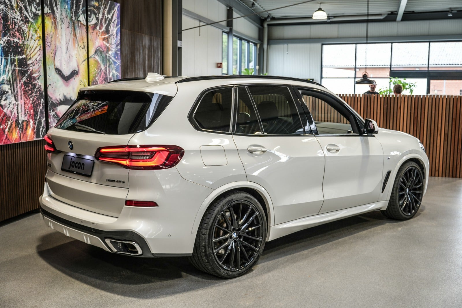 Hvid BMW X5 fra 2021