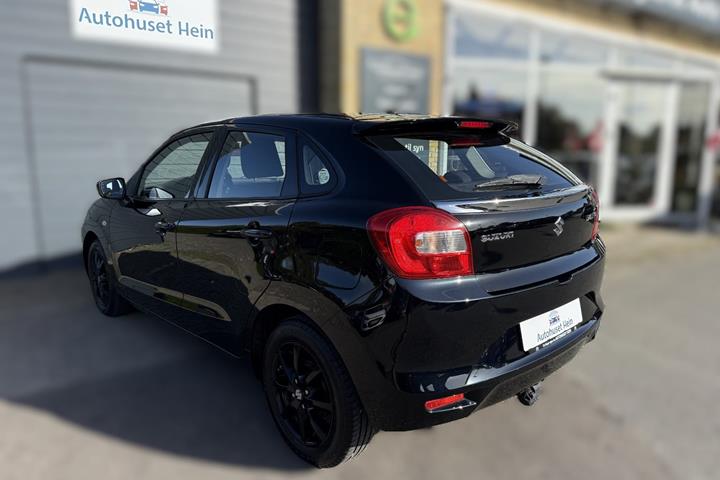 Sort Suzuki Baleno fra 2016