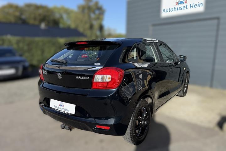 Sort Suzuki Baleno fra 2016