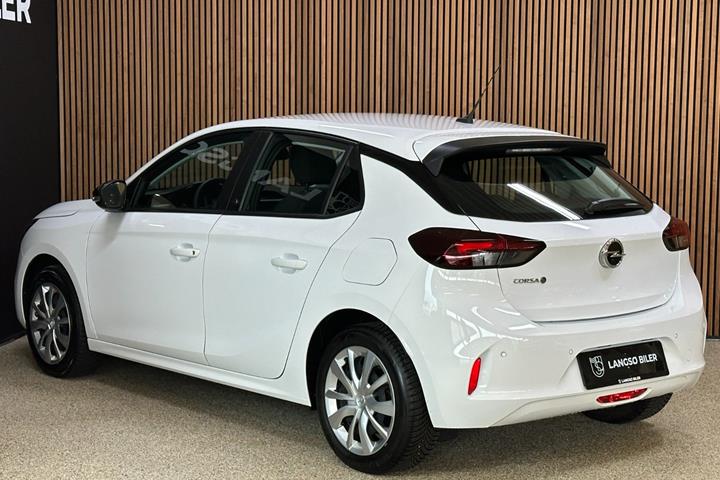 Hvid Opel Corsa-e fra 2023