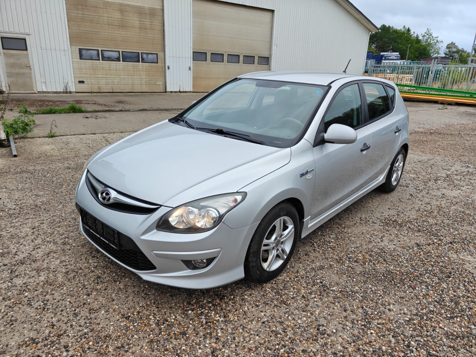 Gul Hyundai i30 fra 2010