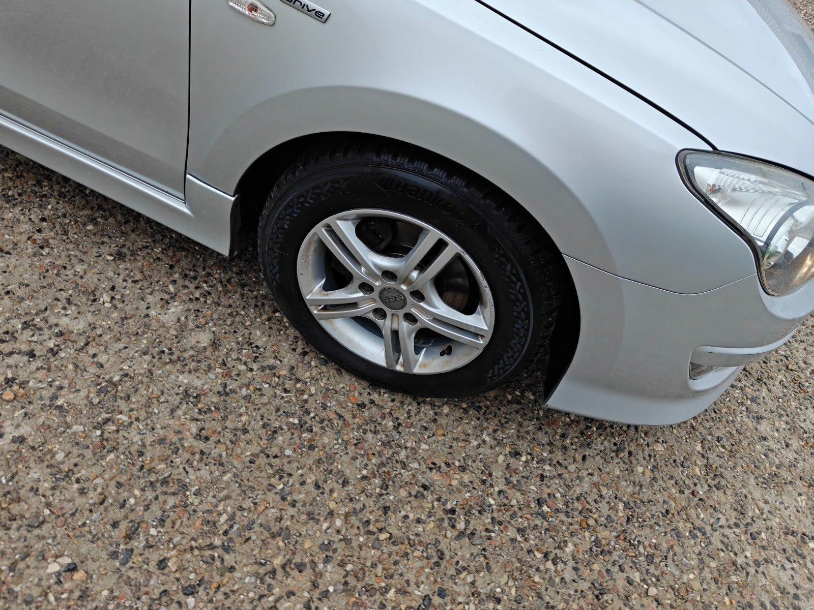Gul Hyundai i30 fra 2010