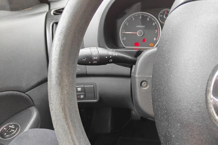 Gul Hyundai i30 fra 2010