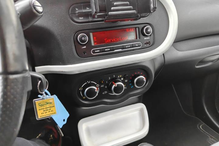 Gul Renault Twingo fra 2014