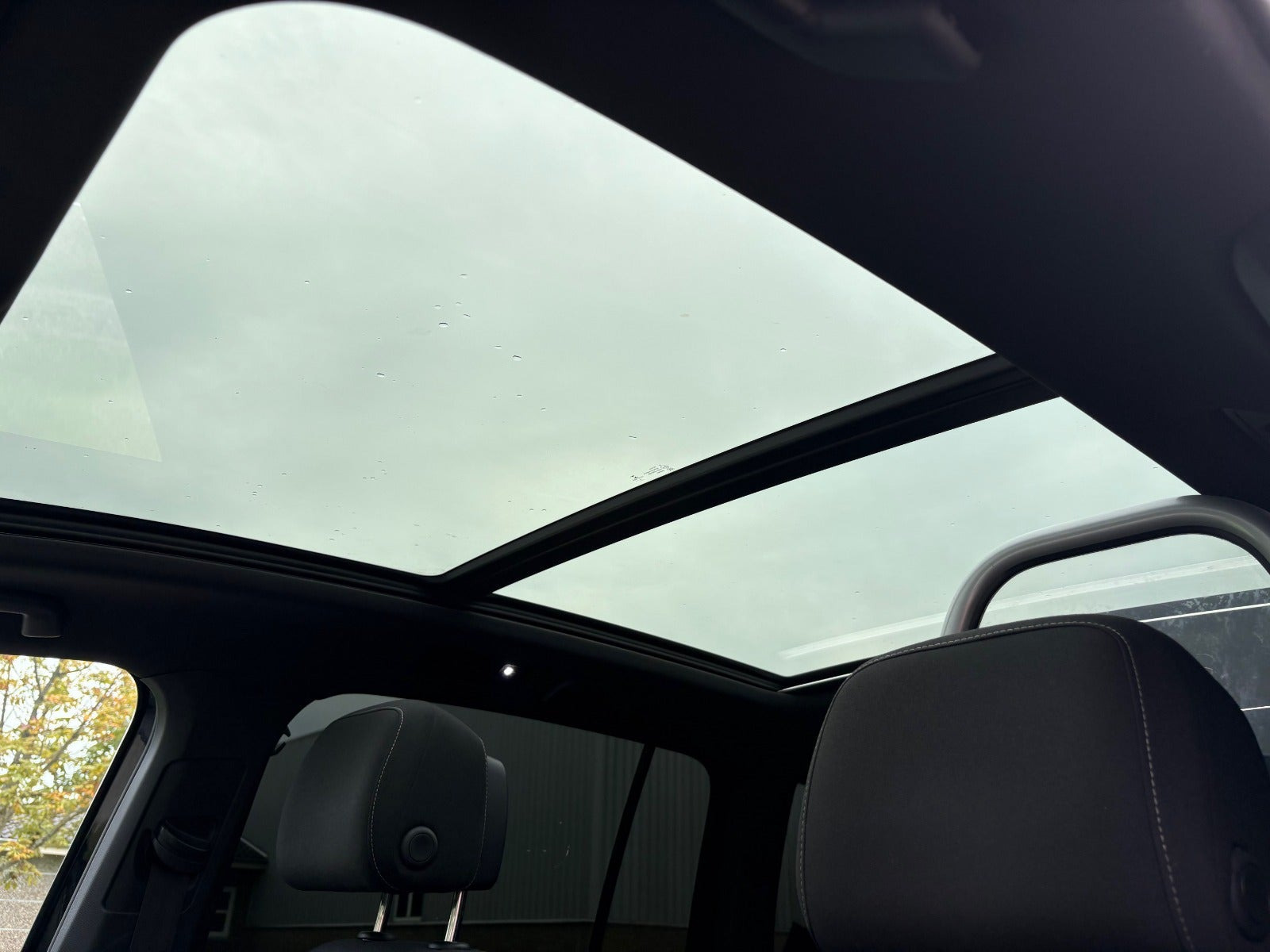 Sort VW Touran fra 2020
