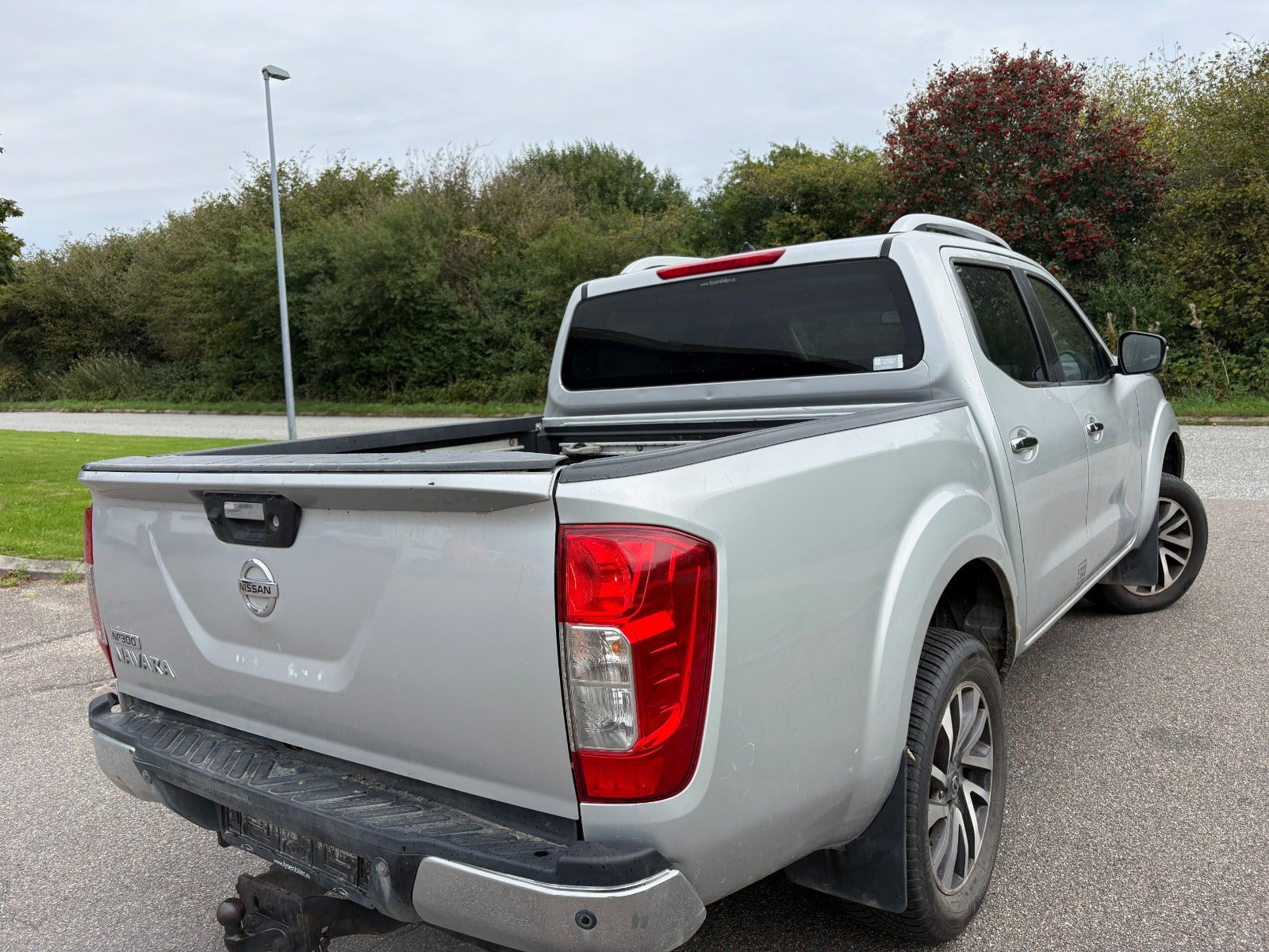 Sølv Nissan Navara fra 2021