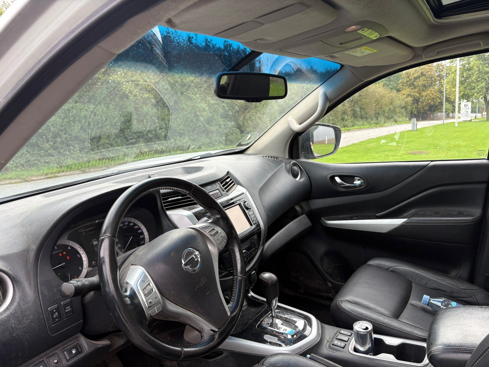 Sølv Nissan Navara fra 2021