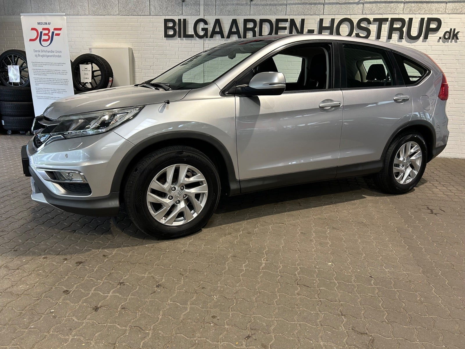 Sølv Honda CR-V fra 2015