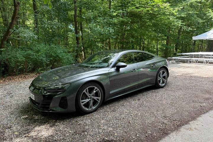 undefined Audi e-tron fra 2022