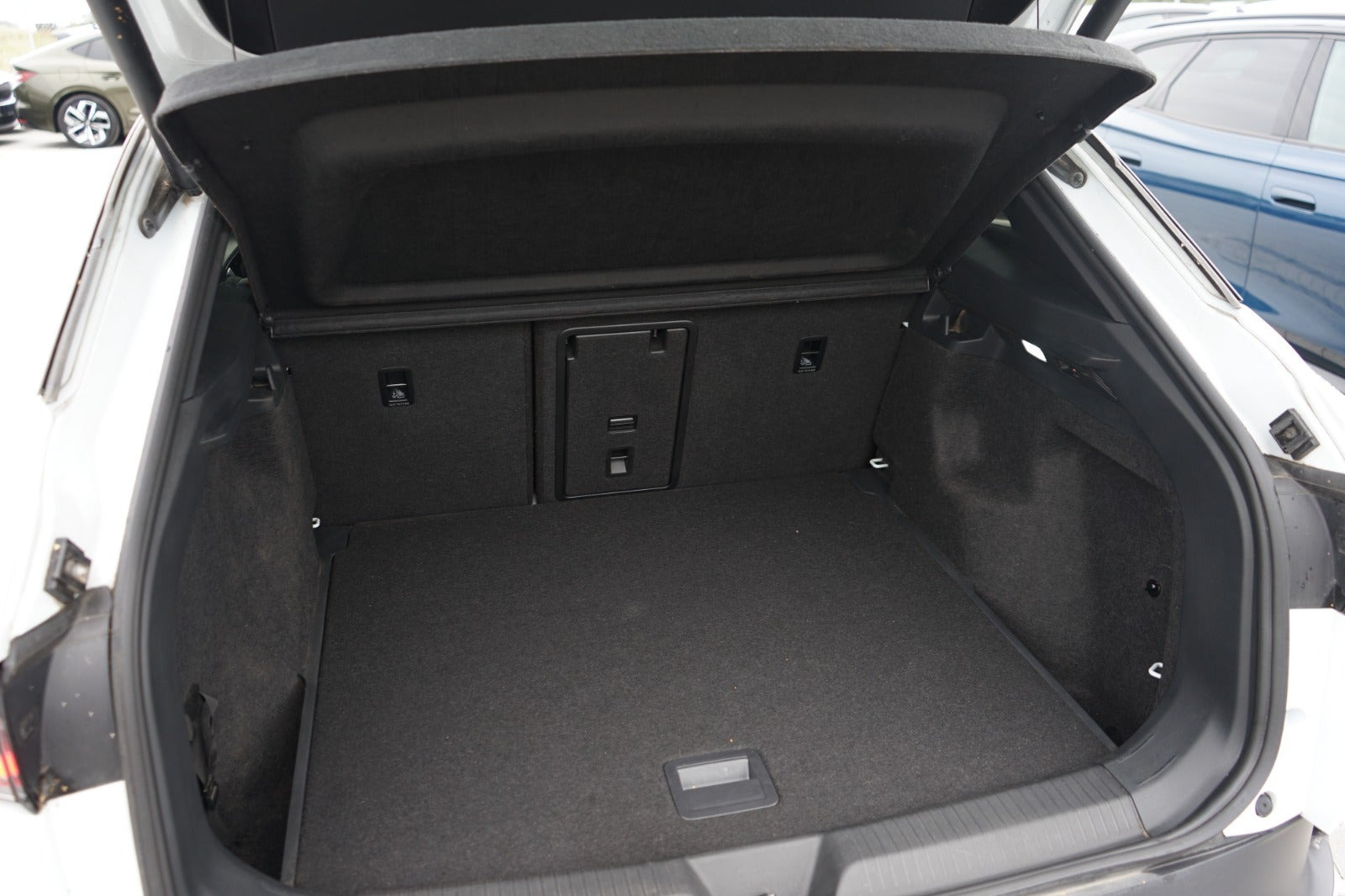 Hvid VW ID.4 fra 2023