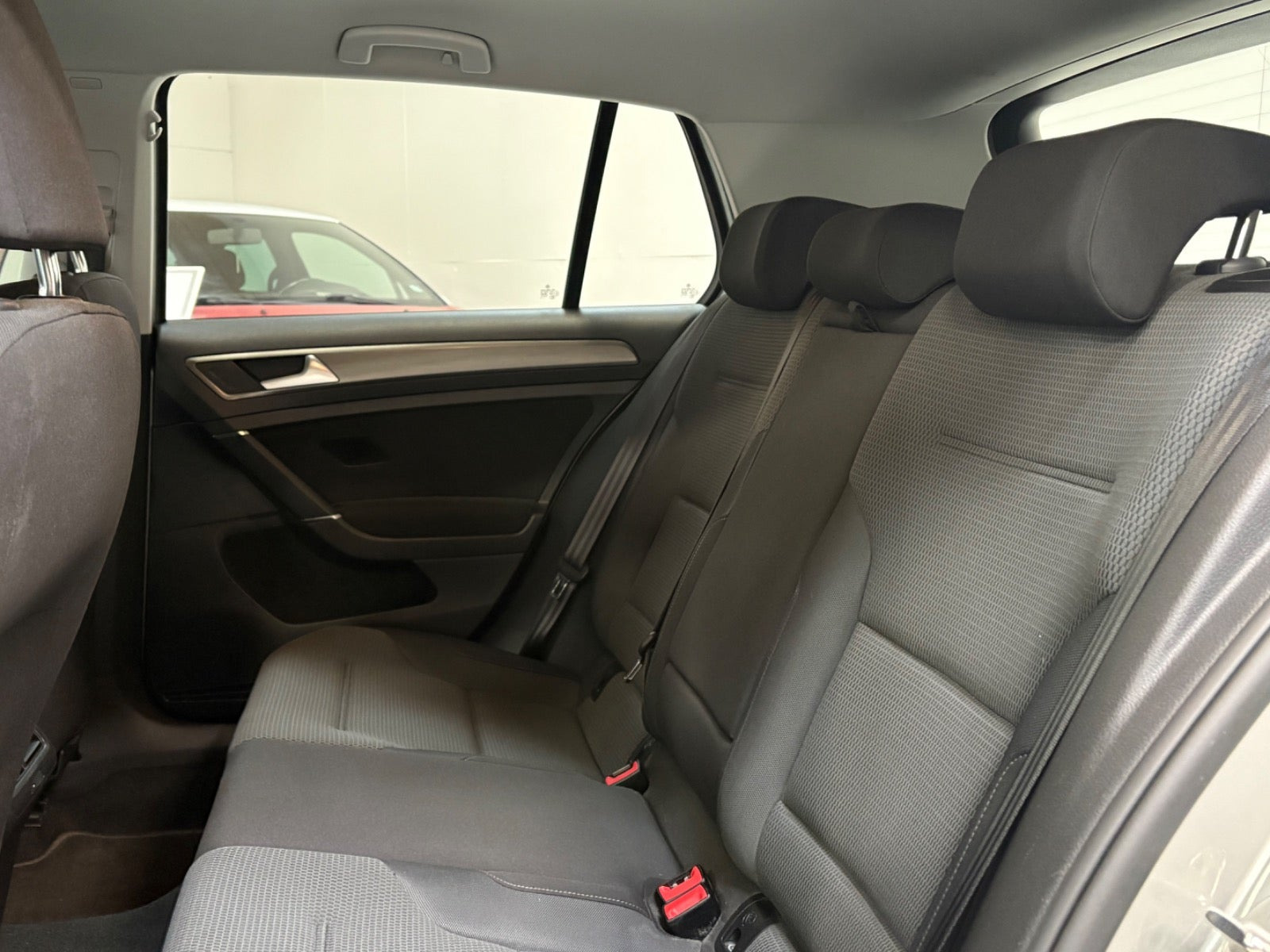 Grøn VW Golf VII fra 2013