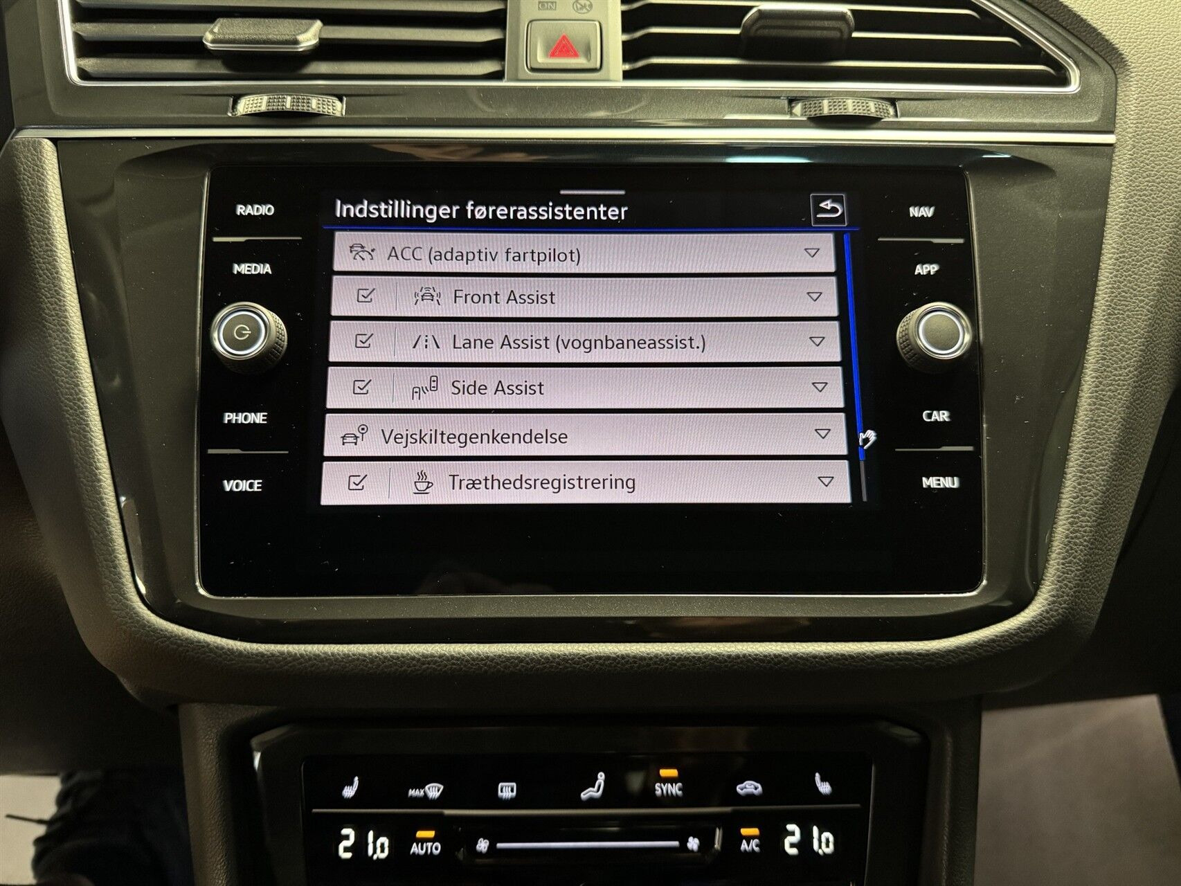 Sort VW Tiguan fra 2021