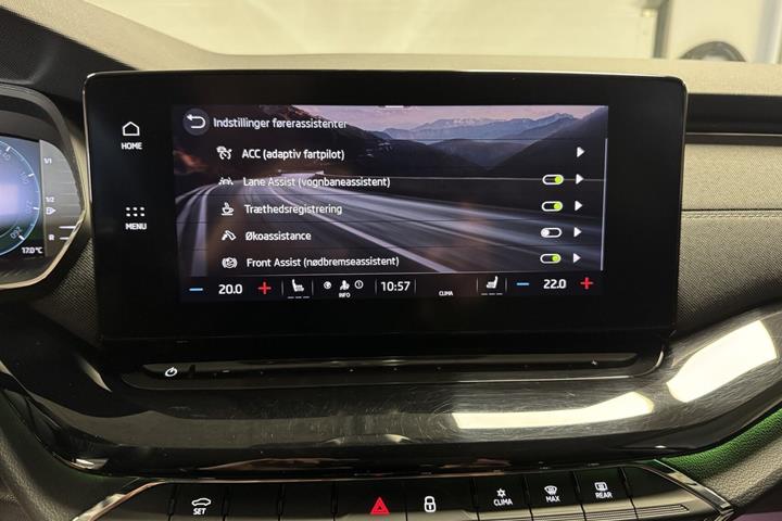 Sort Skoda Octavia fra 2022