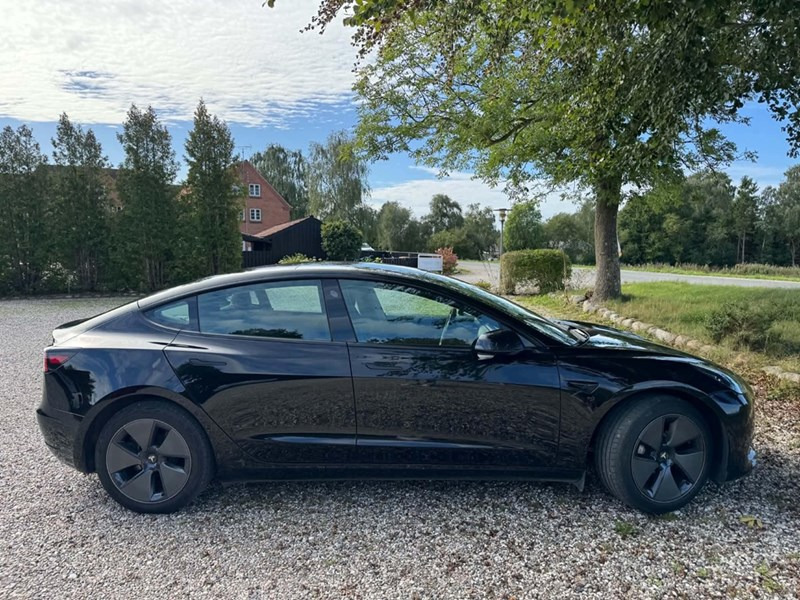 Tesla Model 3 Standard Range, 283ps, 2022