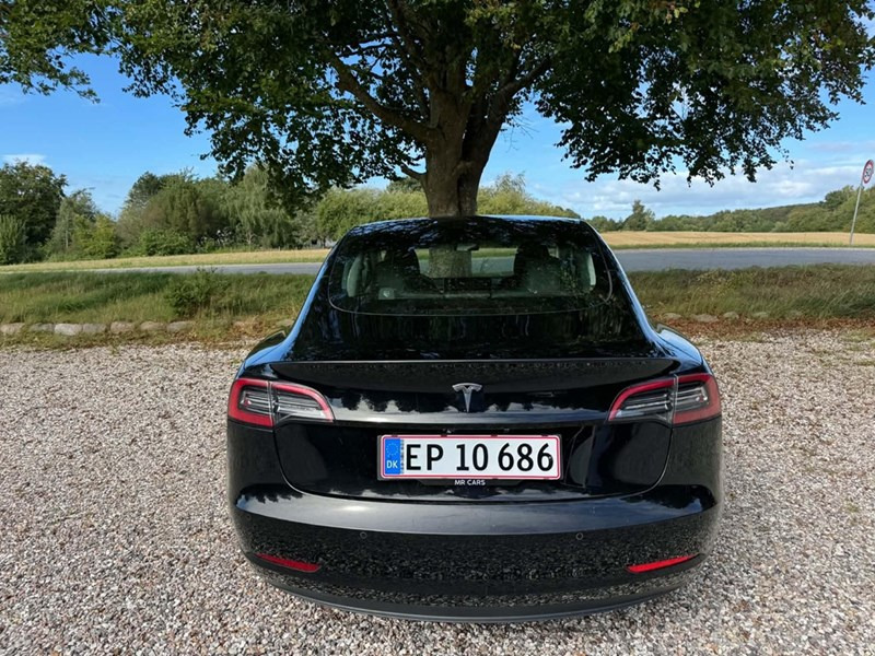 Tesla Model 3 Standard Range, 283ps, 2022