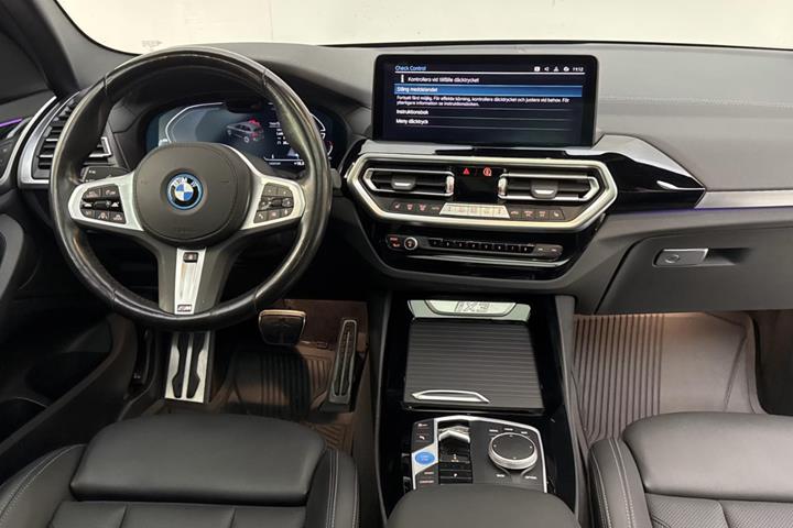 Sort BMW iX3 fra 2023