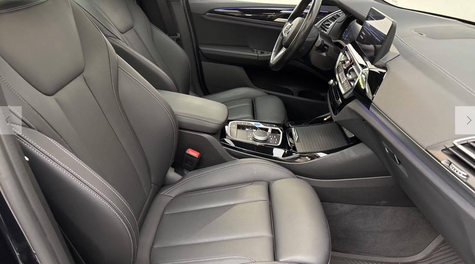 Sort BMW iX3 fra 2023