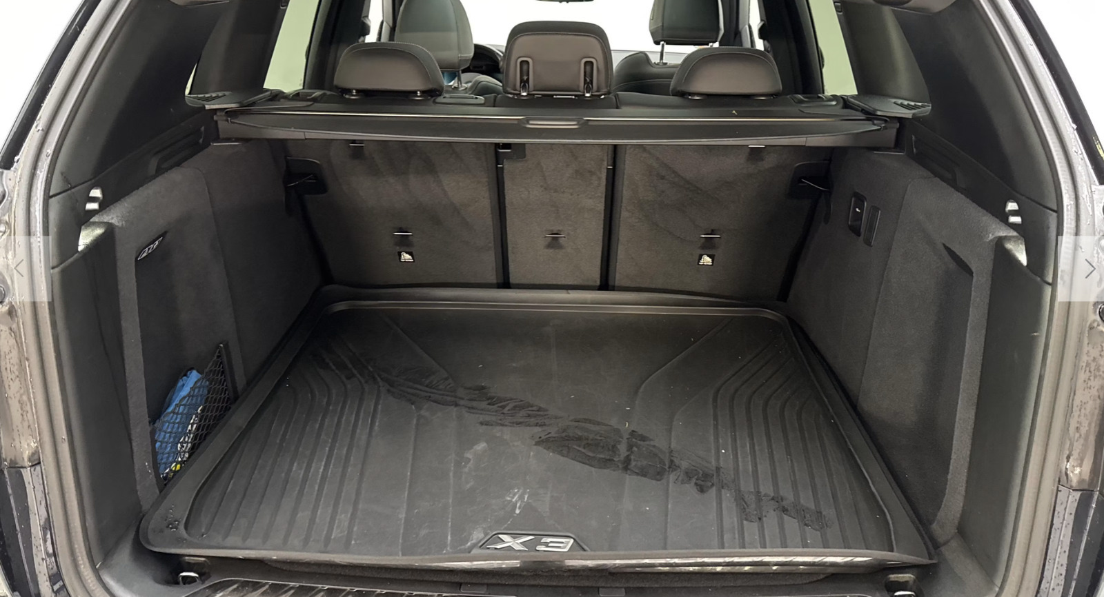 Sort BMW iX3 fra 2023
