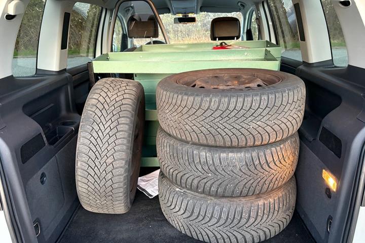 Hvid VW Touran fra 2015