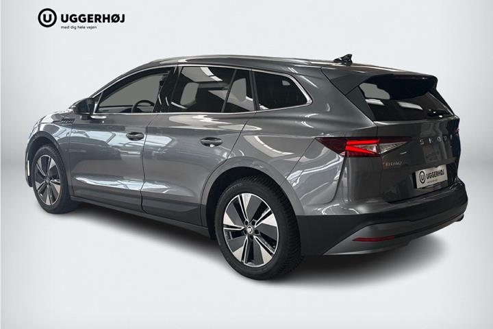 Grå Skoda Enyaq fra 2025