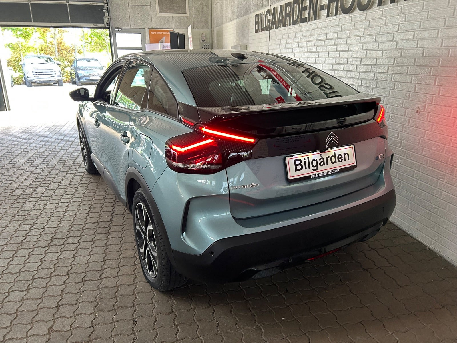 Blå Citroën ë-C4 fra 2022
