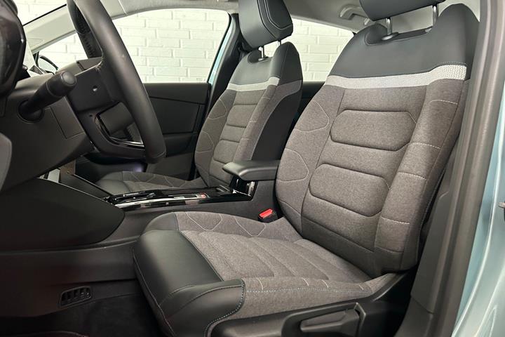 Blå Citroën ë-C4 fra 2022