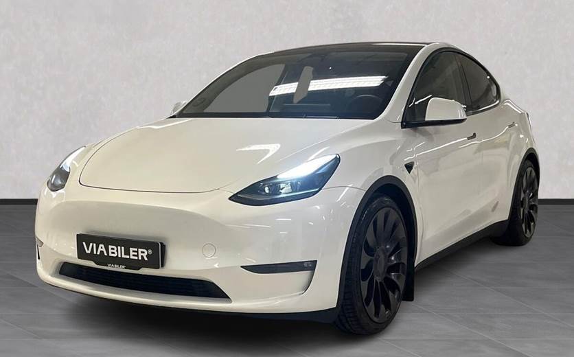 Tesla Model Y EL Performance AWD 534HK 5d Aut.