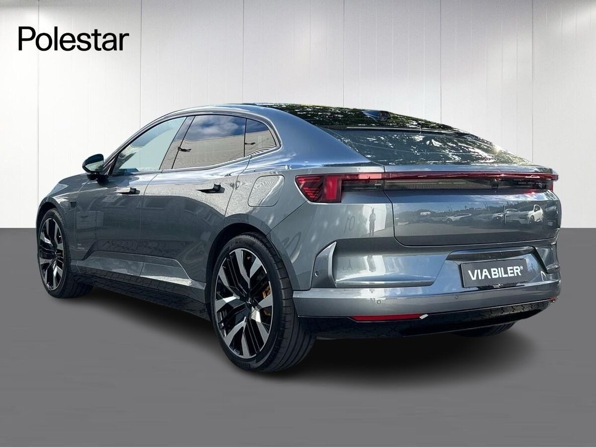 undefined Polestar 4 fra 2025