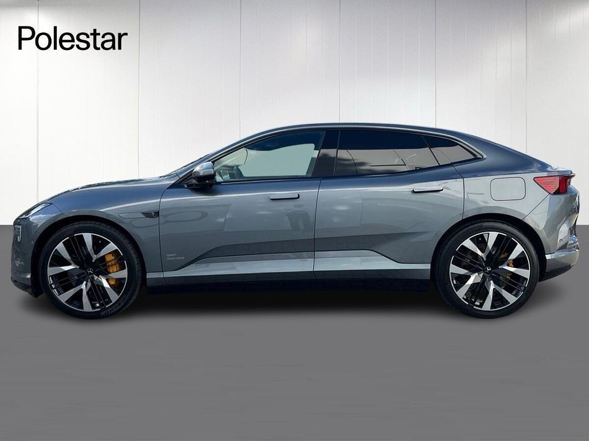 undefined Polestar 4 fra 2025