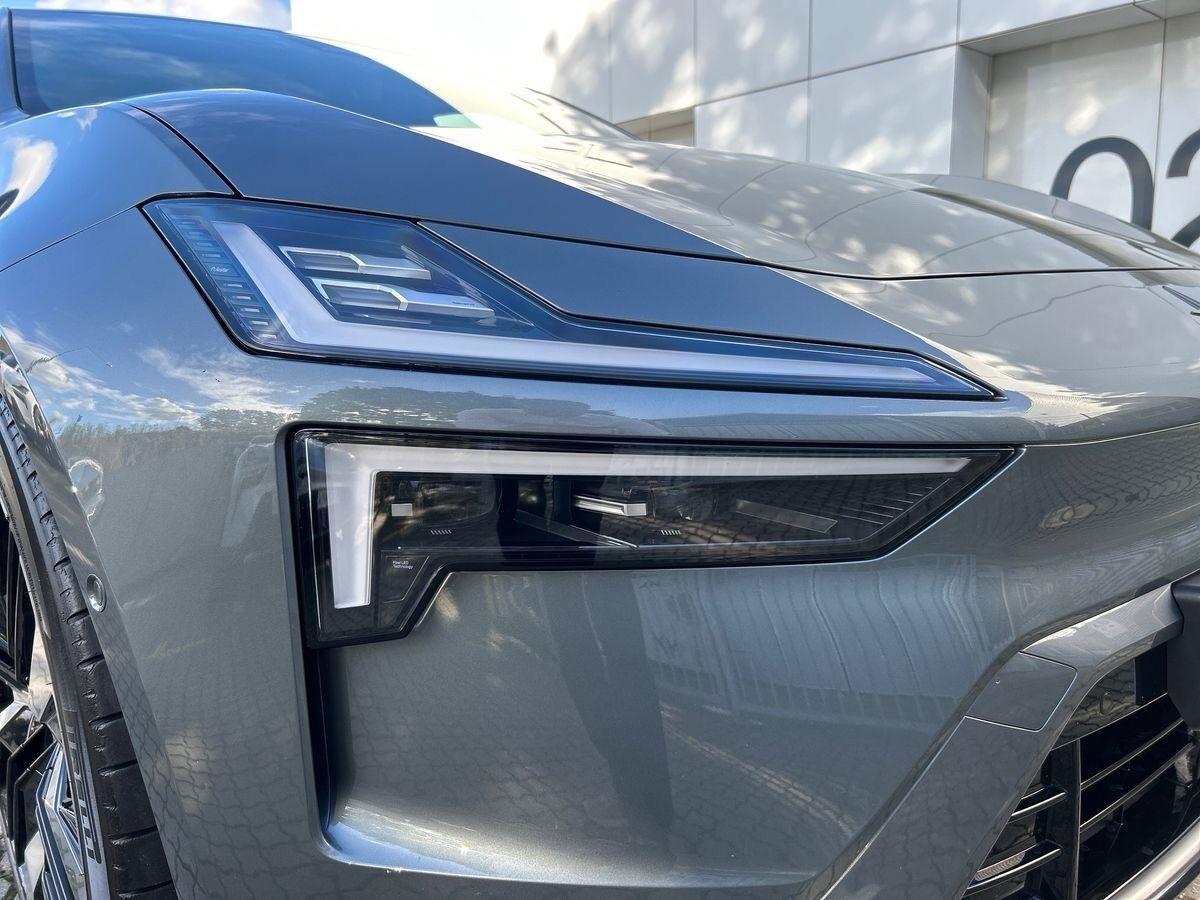 undefined Polestar 4 fra 2025