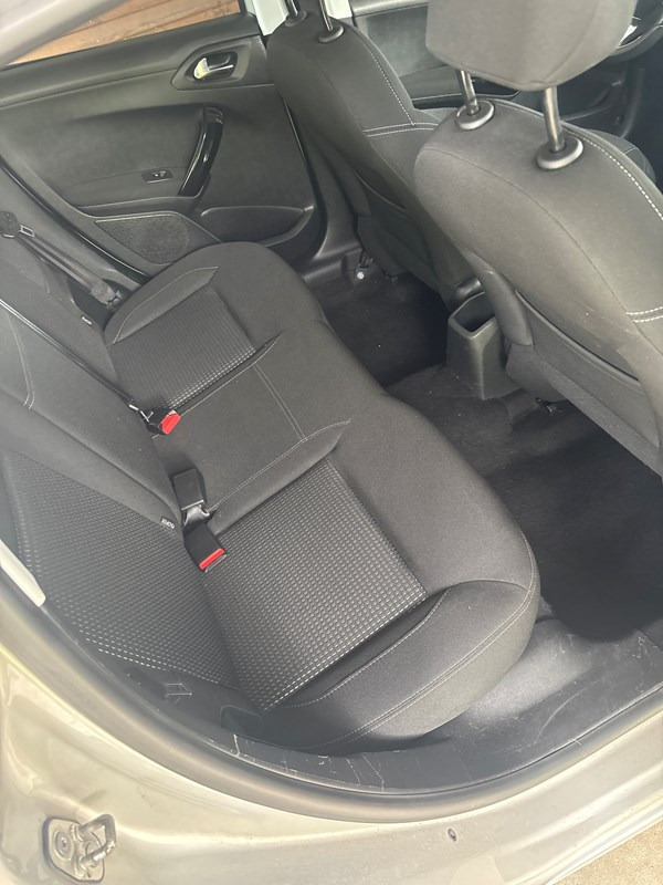 undefined Peugeot 208 fra 2016