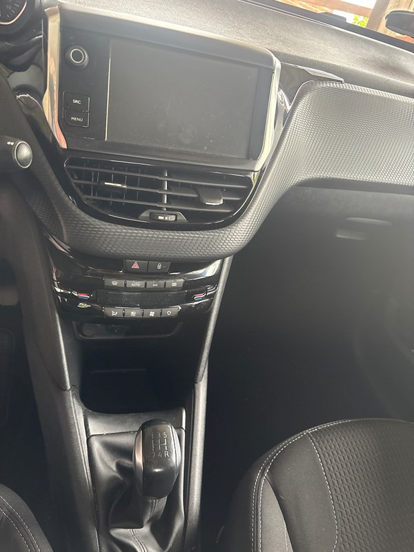 undefined Peugeot 208 fra 2016