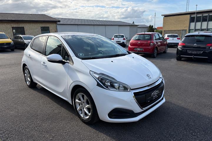 undefined Peugeot 208 fra 2016