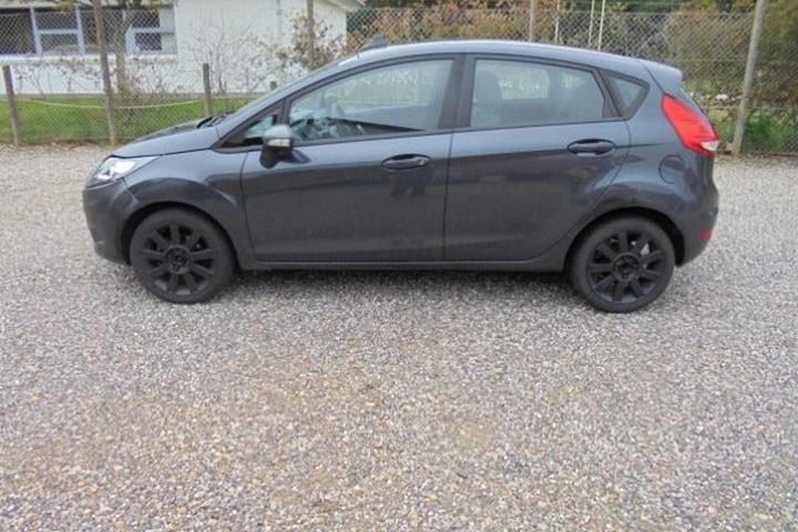 Grå Ford Fiesta fra 2009